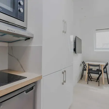 Cosy - 2p - Etoile Champs-elysees Daire